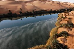 دریاچه اوباری | گوهری در دل رمل های صحرا که خیره تان می کند.