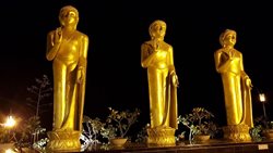 گشت و گذار در معبد بودایی | سفرنامه سریلانکا امین و هانیه ( قسمت چهارم )