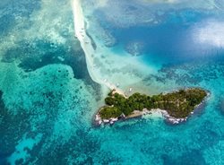 عکس منتخب نشنال جئوگرافیک | جزیره عجیبی که به شکل مار است !!