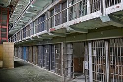 عجیب ترین زندان های جهان | زندان هایی تاریخی و باور نکردنی
