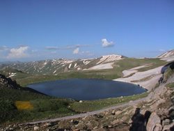 معرفی دریاچه دالامپر ارومیه | گنجینه ای از شگفتی های طبیعت