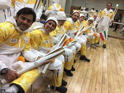 نمایندگان ایران مشعل المپیک زمستانی را حمل کردند