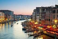 سفر به ونیز | یکی از زیباترین شهر های اروپا به روی آب