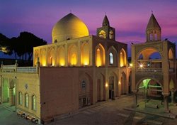 کلیسای وانک | مشهورترین کلیسای ایران در بین گردشگران