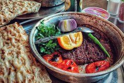 بهترین رستوران های تبریز | خوشمزه ترین غذاهای ایرانی