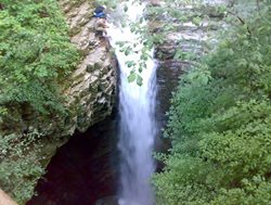 بلند ترین آبشار خرم آباد | آبشار نوژیان