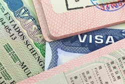 آشنایی با تفاوت ویزا و پاسپورت و راهنمای دریافت