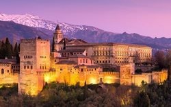 قصر الحمرا، قصر هزار و یک شب مسلمانان اسپانیا