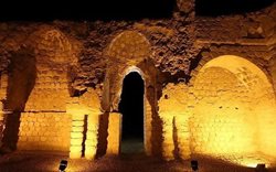 دیدنی های کاخ سروستان، قدیمی ترین گنبد آجری ایران !