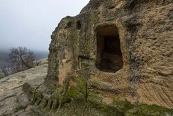 آشنایی با شهر اسکی کرمن | غارهای باستانی در کریمه