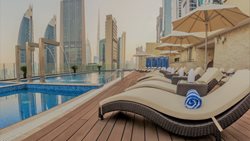 دبی مرتفع ترین هتل در جهان را افتتاح می کند!