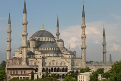 به معروف ترین جاذبه های دیدنی استانبول متفاوت نگاه کنید