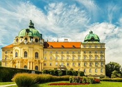 جاذبه های گردشگری اتریش و عالمی متنوع از دیدنی های شهری اروپایی
