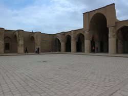 تاریخانه، معماری ساسانی در بنای اسلامی + تصاویر