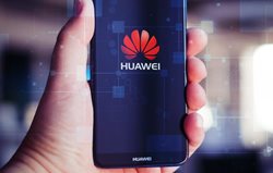 از سوی اتحادیه اروپایی سخت افزار و انجمن بین المللی شبکه های موبایل، Huawei P30 به عنوان بهترین گوشی سال انتخاب شد
