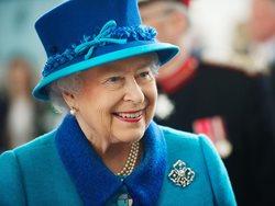 ملکه الیزابت دوم انگلیس | آداب و رسوم سلطنتی در سفر