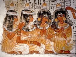 راز پنهان در کلاه  های مخروطی سفید رنگ مصریان