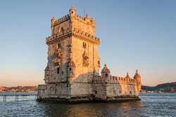 قصر پرتغالی که روی آب بنا شده است