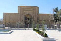 تبدیل مسجد ورامین به تفریحگاه معتادان