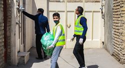 توزیع بسته های بهداشتی در مناطق کم برخوردار اصفهان + تصاویر