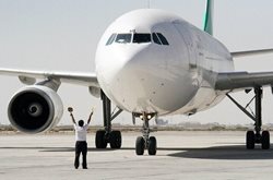 اعلام لغو سفرهای ریلی و محدودیت پروازهای هوایی کرمانشاه