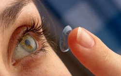 لنزهای تماسی و خطر ابتلا به کووید-19