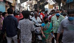 کرونا در بزرگترین محله فقیرنشین هند + عکسها
