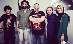 مهراب قاسم خانی و فرزندانش در کنار سمانه پاکدل و همسرش + عکس