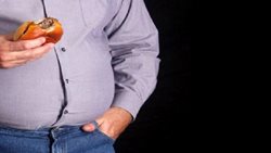 چاقی شکمی باعث کوچک شدن مغز می شود