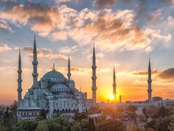 مسجد سلطان احمد استانبول؛ بنایی حیرت انگیز در سرزمینی تاریخی