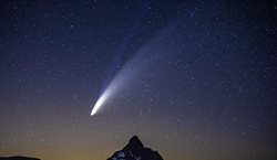 درخشان ترین ستاره دنباله دار + تصاویر