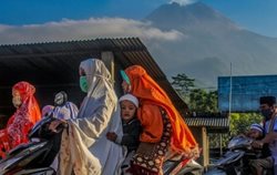 زنان موتورسوار در اندونزی + عکس