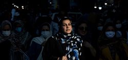 تهران در وضعیت قرمز و عده ای که هنوز هم ماسک نمی زنند! + عکسها
