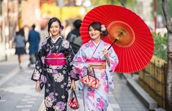 با لباس  سنتی ژاپنی یا کیمونو بیشتر آشنا شوید