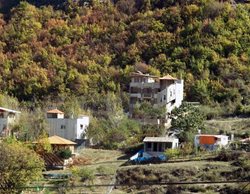 ویرانی تدریجی بافت روستای زیارت + تصاویر