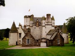 قلعه فریزر اسکاتلند؛ بنایی که شاهد قتل یک شاهزاده خانم بود