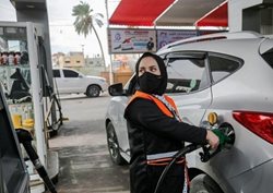 تابوشکنی دختر فلسطینی با کار کردن در پمپ بنزین + عکسها