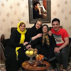 خواهران نظام دوست در کنار خانواده عمو پورنگ + عکس