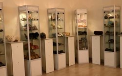 انتقال موزه سنگ و گوهر اراک به مکانی مناسب