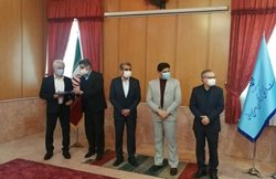 گواهینامه استاندارد به 25 واحد گردشگری فعال استان فارس اعطا شد