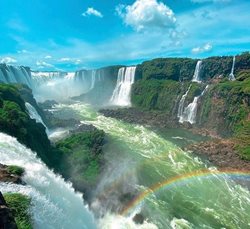یکی از زیباترین آبشارهای جهان + عکس