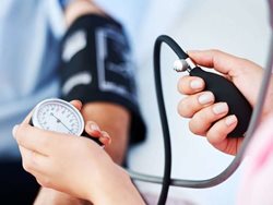 سالی چند بار فشار خونمان را چک کنیم؟