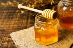 فواید مصرف یک قاشق عسل قبل از خواب