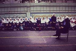 مدرسه دخترانه در تهران سال 76 + عکس