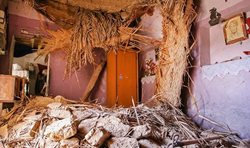 خانه هایی که در زمین لرزه بندر گناوه به کلی تخریب شدند + عکسها