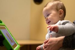 تشخیص اوتیسم در کودکان با استفاده از یک برنامه تلفن همراه