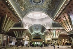 بازدید از حرم امام خمینی از تجربه های جالب گردشگران خارجی است
