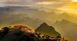 طبیعت زیبای کوه هوآ + عکس