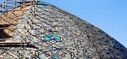 مرمت گنبد مسجد شیخ لطف الله اصفهان و جواب هایی که جا ماندند