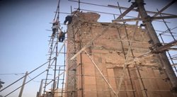 کتیبه های سردر مسجد جامع خنج مرمت می شوند
